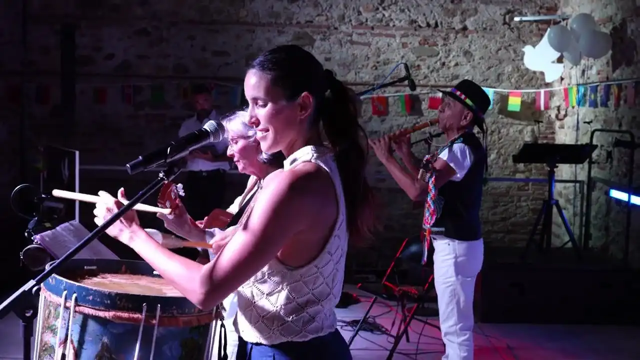 Chanson Paloma Ausente du groupe NexoTrio